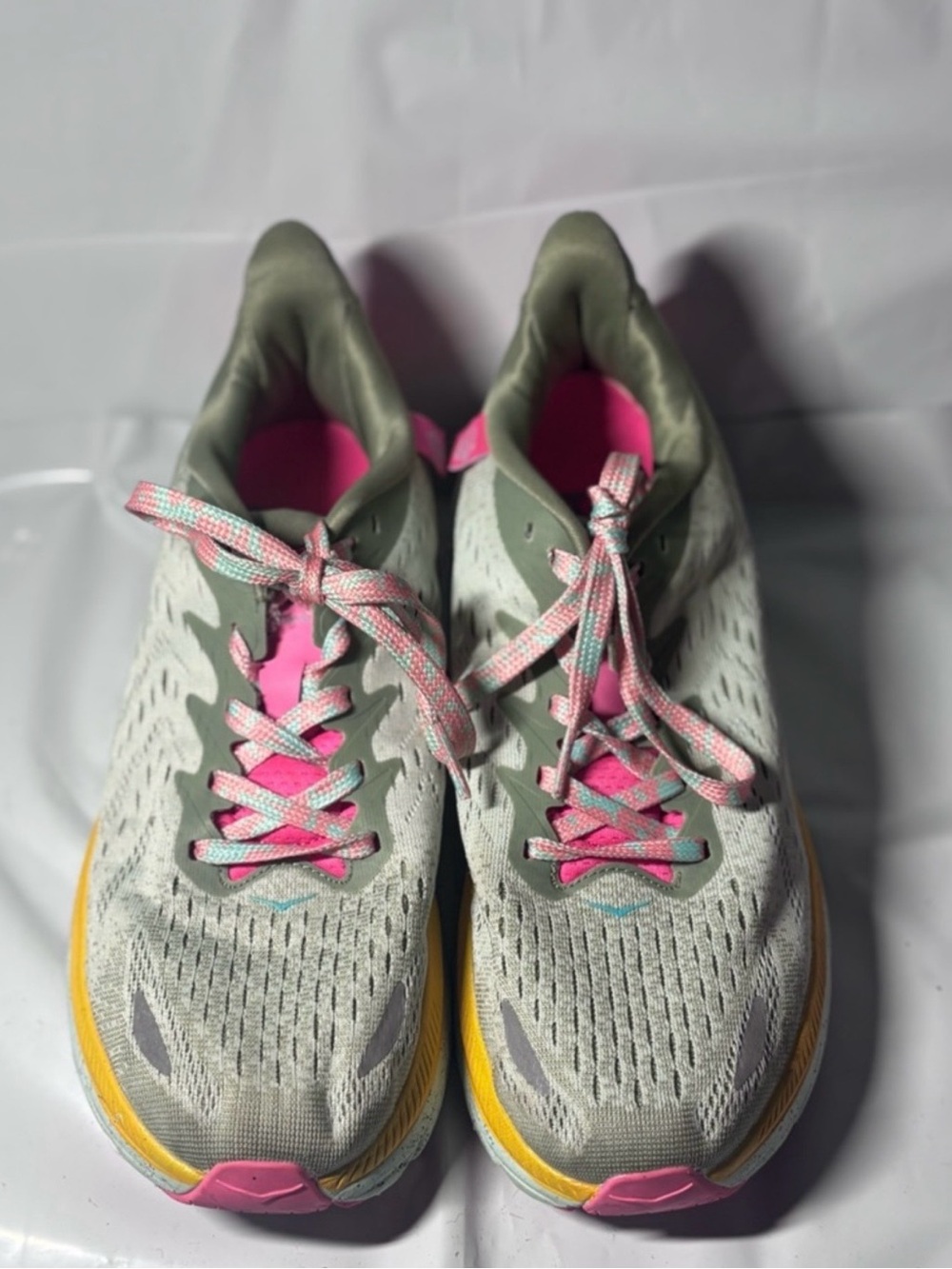 Woman’s Hoka Tennis Shoes. Size 7.5